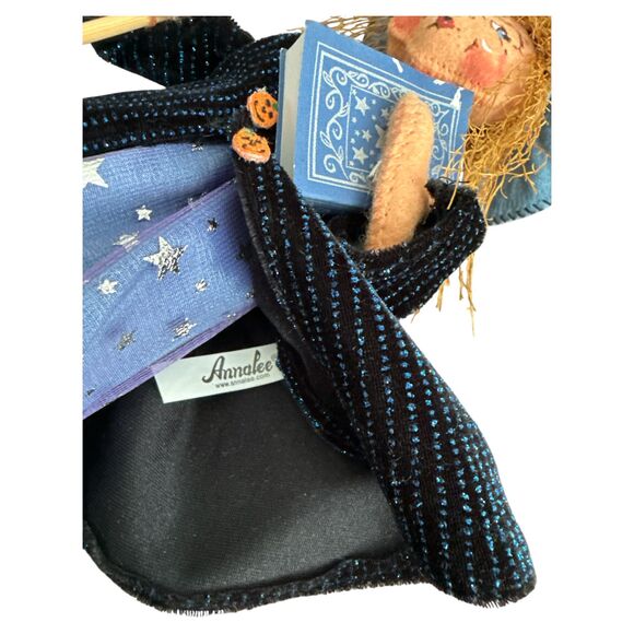 Annalee Witch Doll 10” Halloween Figure Broom Hat Book Decoration 2007 Vintage - Picture 10 of 11